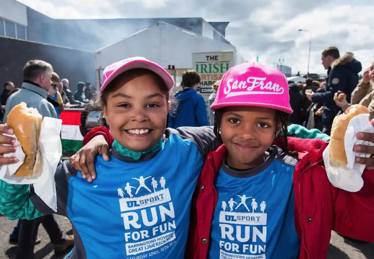 Kids with burgers Riverfest 2016