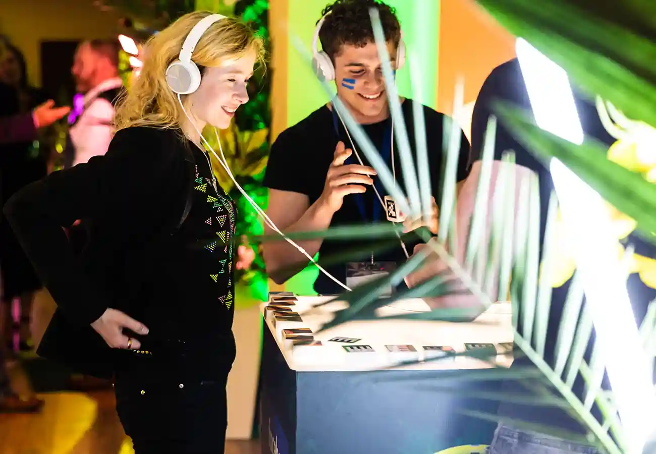 Facebook event Employee Experience Mash Machine music